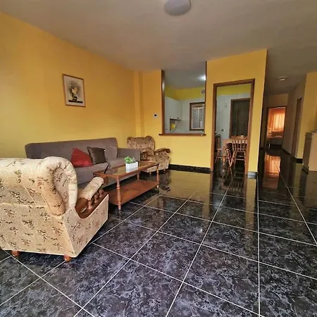 Ramon House * サン・イシドロ